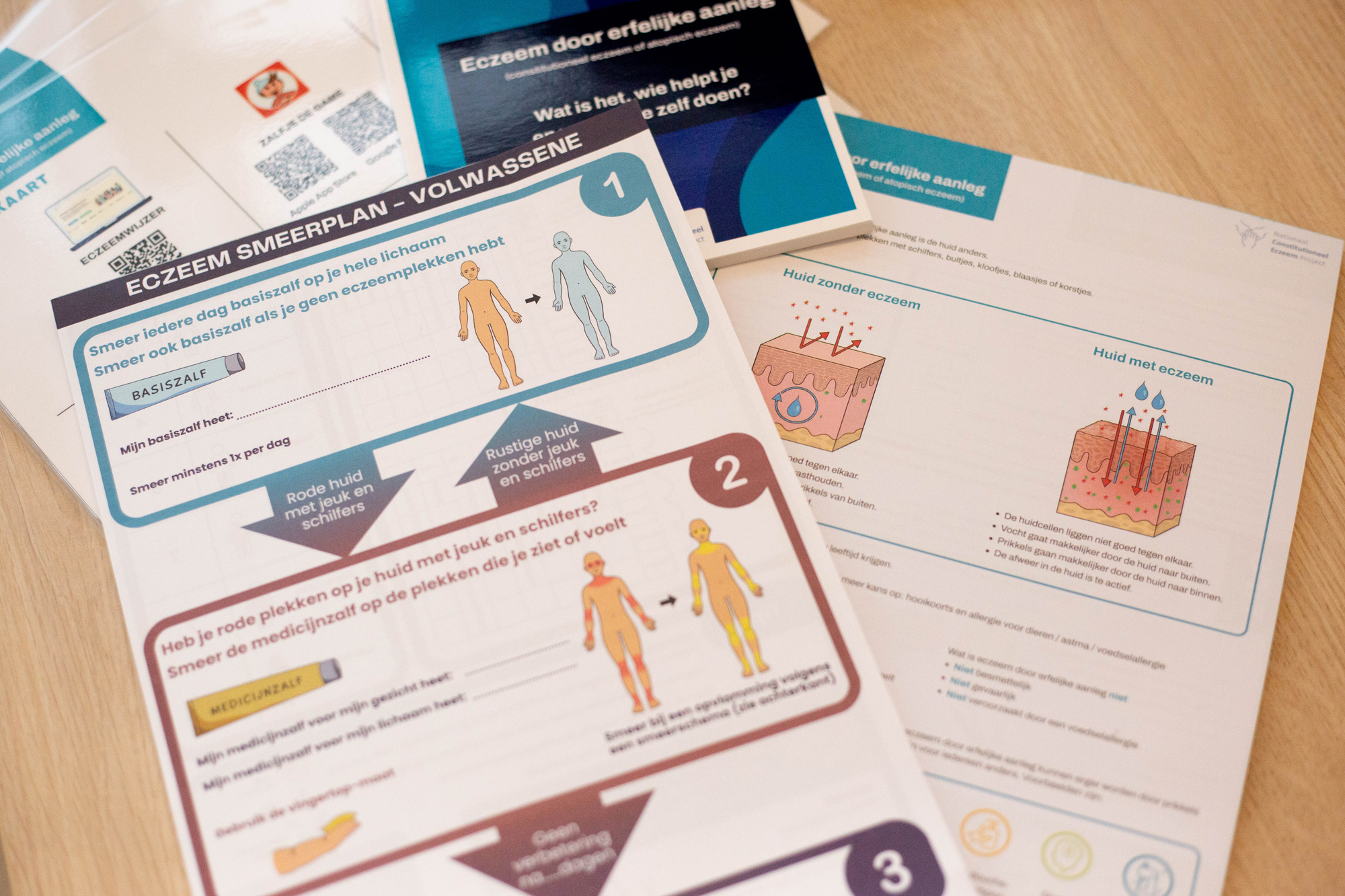 Vera, die zelf een zus heeft met een leerachterstand, benadrukt ook hoe belangrijk die toegankelijkheid is: “Zeker voor mensen die moeite hebben met lezen of begrijpen, is dit heel waardevol. Het is simpel uitgelegd en ook visueel. Dat helpt echt.”